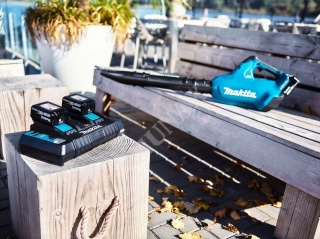 Suflantă cu acumulator Makita DUB362PT4X
